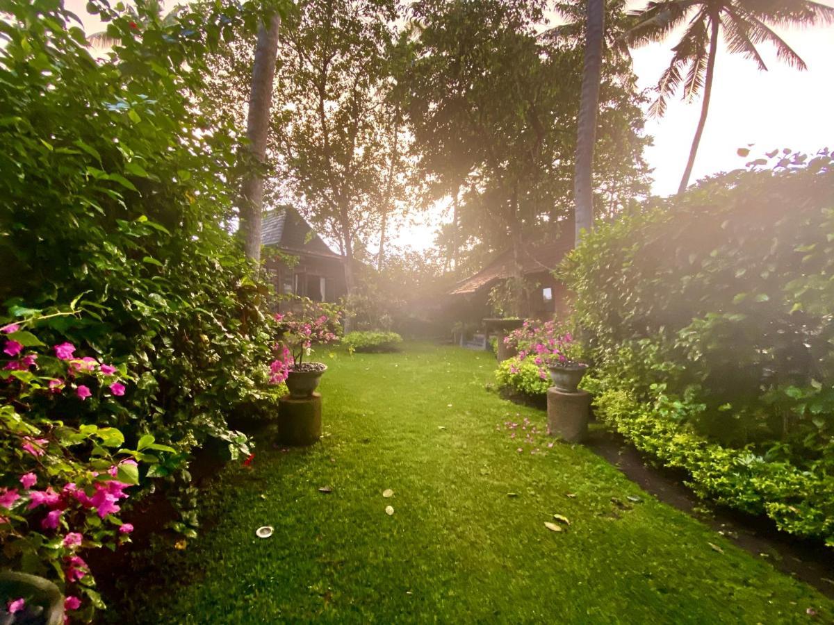 Hidden Heaven Rumah Barong Jasri Exterior photo