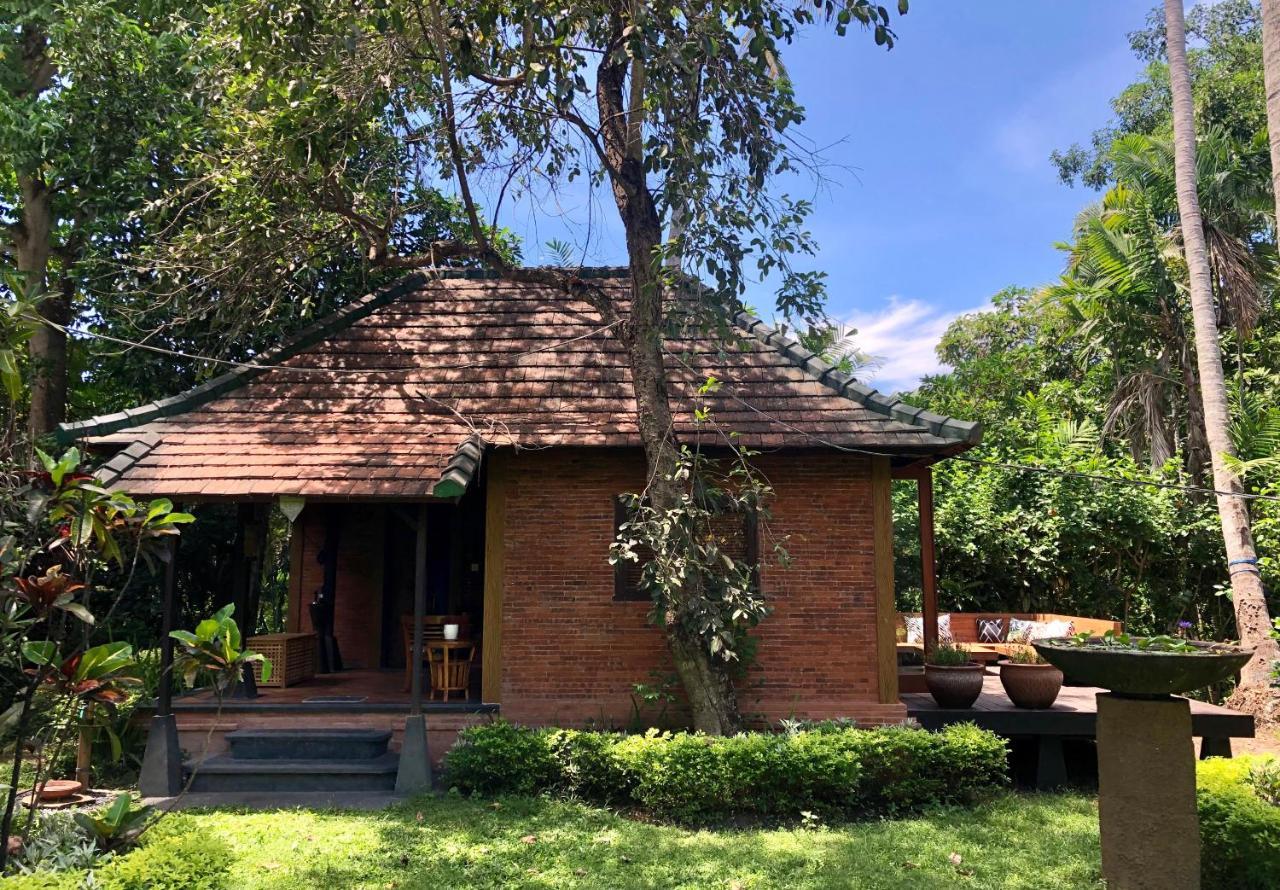 Hidden Heaven Rumah Barong Jasri Exterior photo